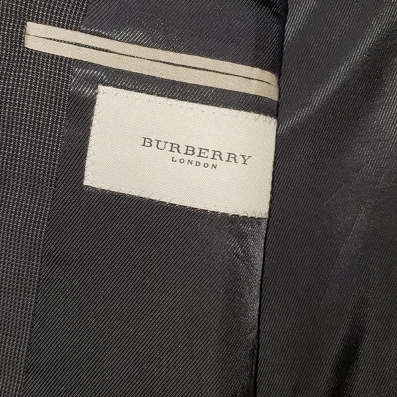 Burberry Jacket - Picture 5 of 6